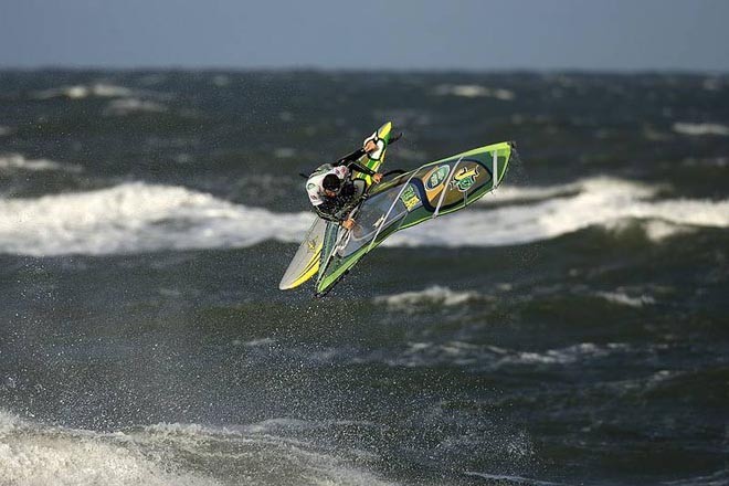 Stylish jump for Kauli - Sylt 2008 ©  John Carter / PWA http://www.pwaworldtour.com